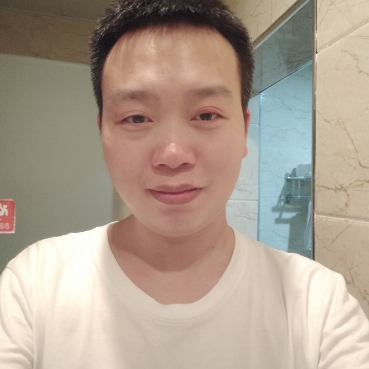 杯中酒的第一张照片--驻马店相亲服务中心