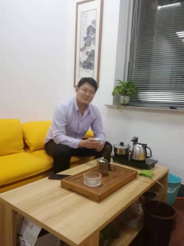 阳光的第一张照片--驻马店相亲服务中心