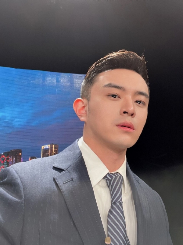 韩哥的第二张照片--驻马店相亲服务中心