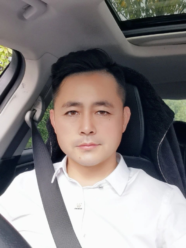 阿华大人的第二张照片--驻马店相亲服务中心