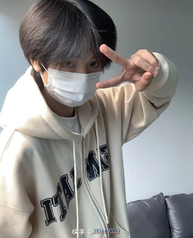 emo的风的第一张照片--驻马店相亲服务中心