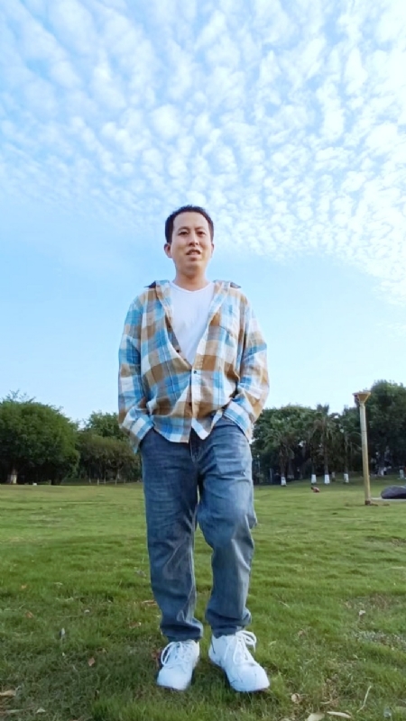 曹先生的第一张照片--驻马店相亲服务中心