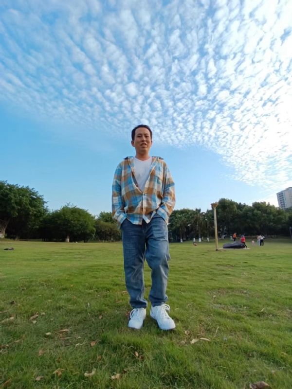 曹先生的第三张照片--驻马店相亲服务中心