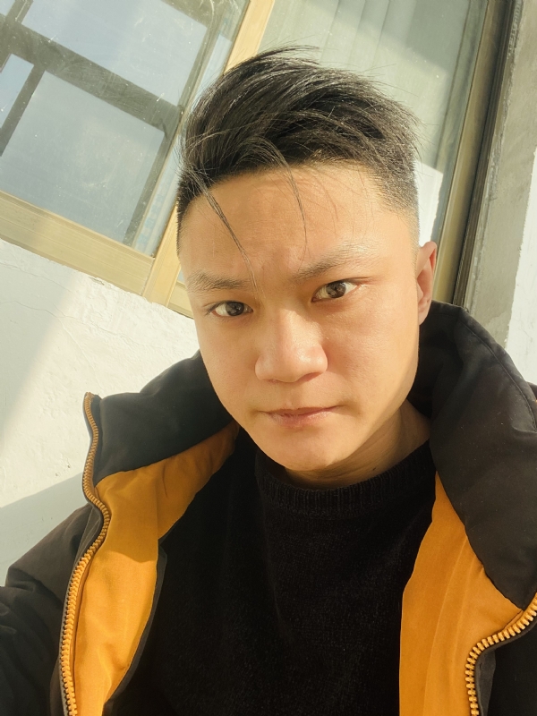 凯子的第一张照片--驻马店相亲服务中心