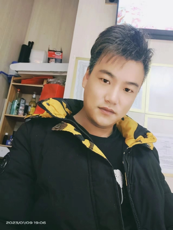 孤酒枕愁眼眠的第一张照片--驻马店相亲服务中心