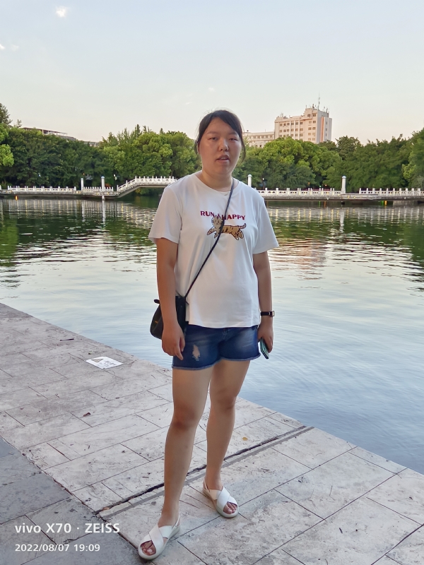 幸福触手可及的第一张照片--驻马店相亲服务中心