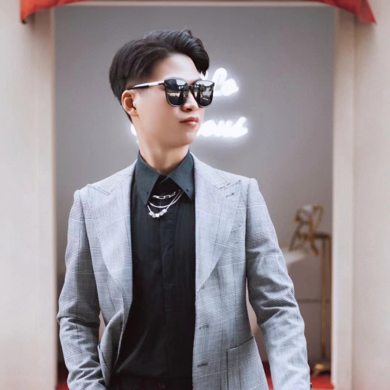 苟逸飞48的第二张照片--驻马店相亲服务中心