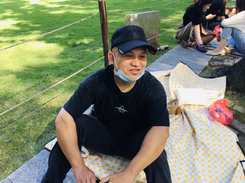 好大一颗石头的第一张照片--驻马店相亲服务中心