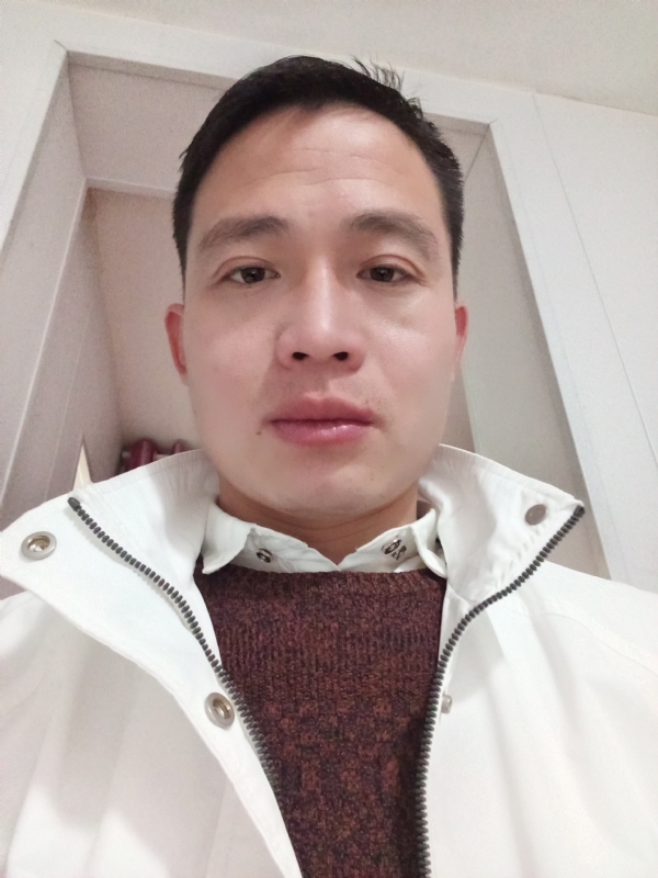 忧伤还是快乐的第一张照片--驻马店相亲服务中心