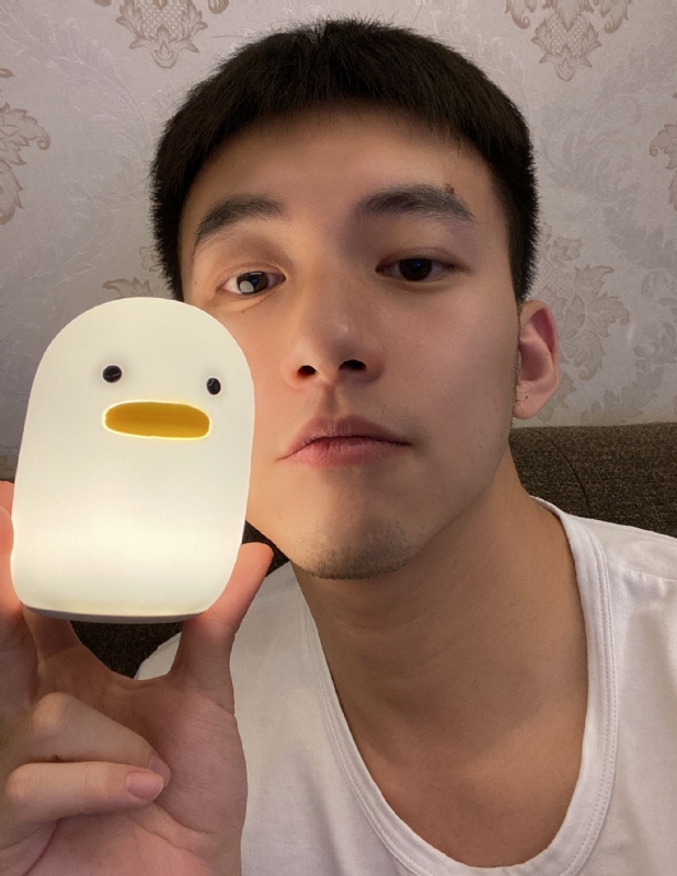 绝世大冤种的第三张照片--驻马店相亲服务中心