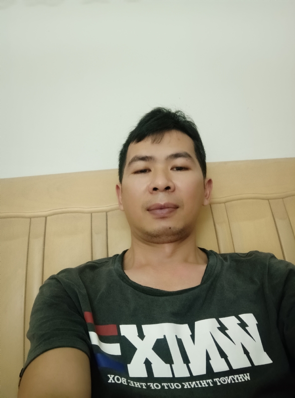 小伙子的第四张照片--驻马店相亲服务中心