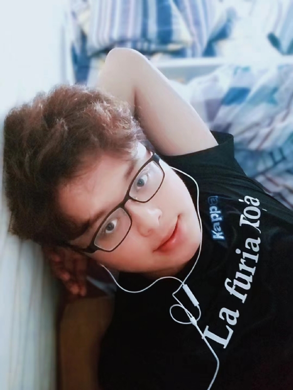 默铭芷的第一张照片--驻马店相亲服务中心