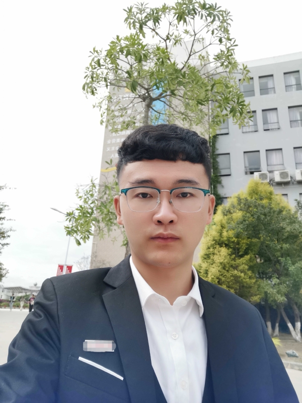 毓文的第一张照片--驻马店相亲服务中心