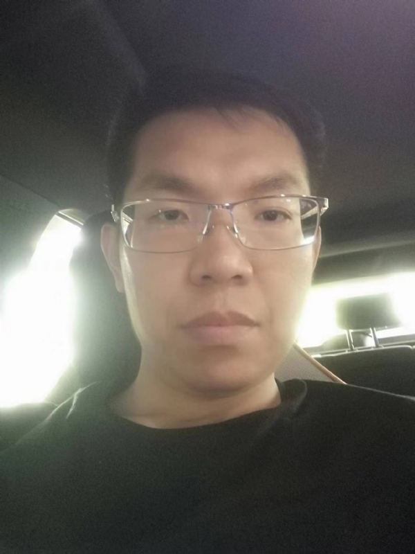 小黑包的第二张照片--驻马店相亲服务中心