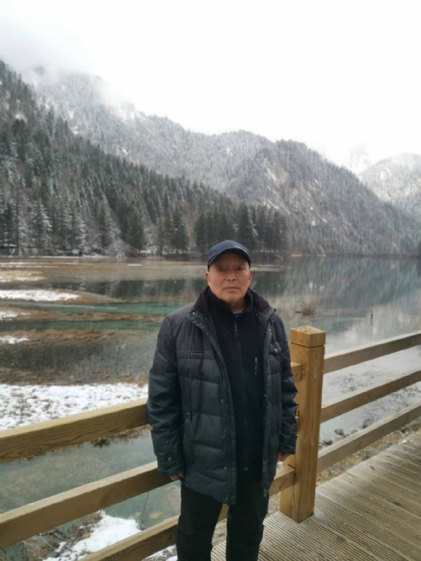 虎笑的第一张照片--驻马店相亲服务中心