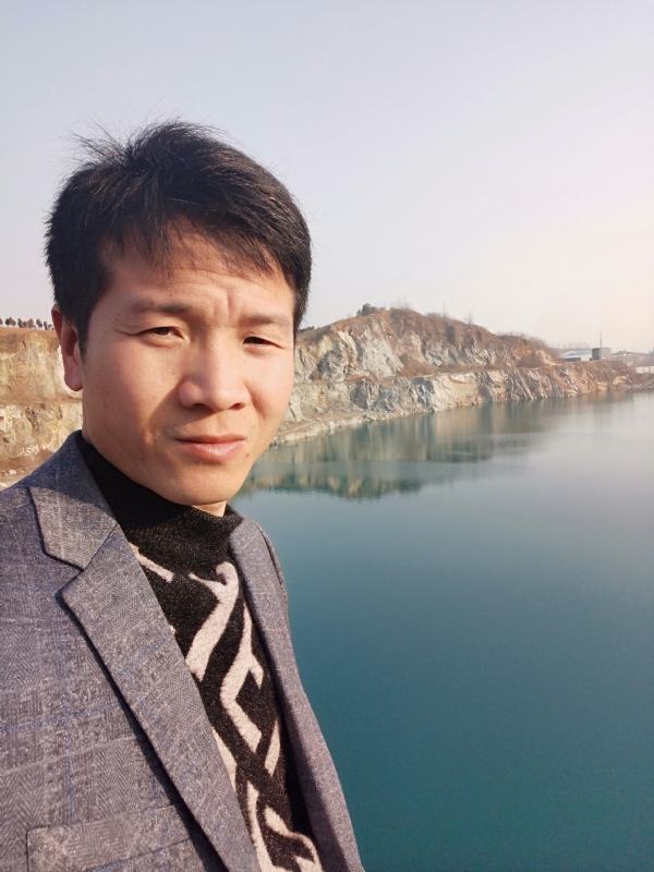 寒夜的第二张照片--驻马店相亲服务中心