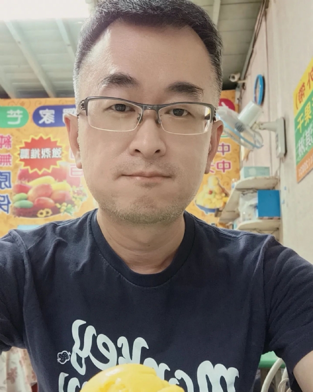 感感的第一张照片--驻马店相亲服务中心