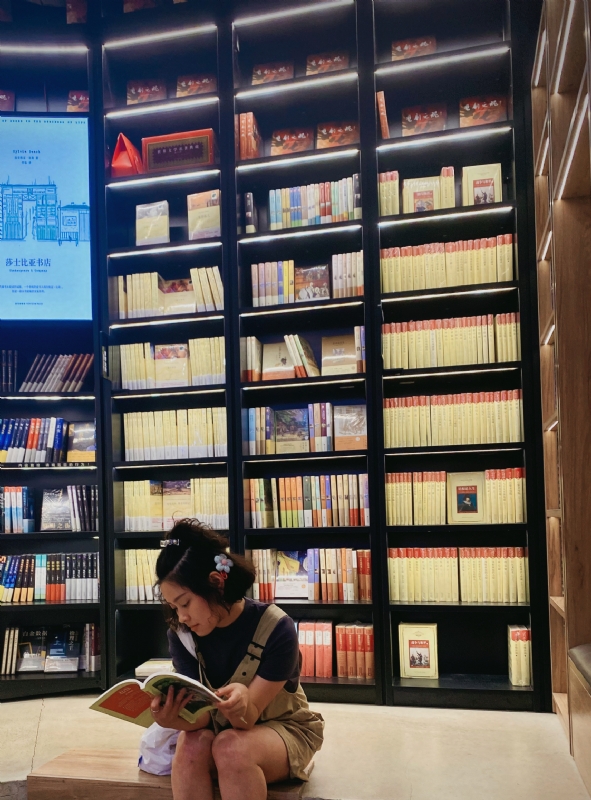 佳妹的第一张照片--驻马店相亲服务中心