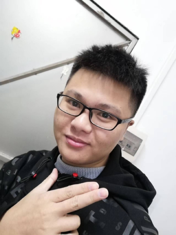 小小梦执的第一张照片--驻马店相亲服务中心