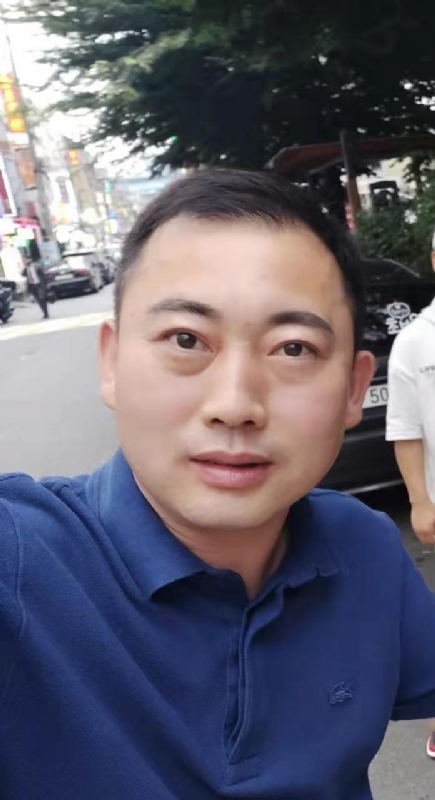 李龙的第二张照片--驻马店相亲服务中心