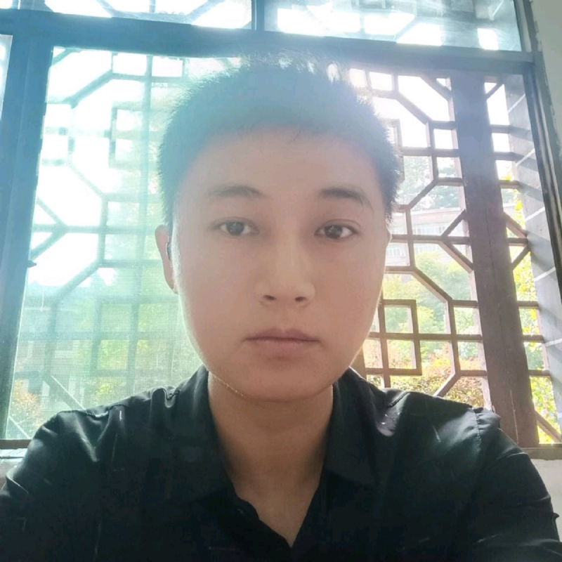 枫叶的第一张照片--驻马店相亲服务中心