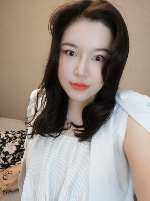 璐璐的第一张照片--驻马店相亲服务中心