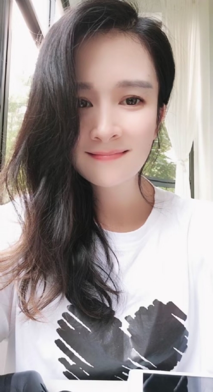 晨曦的第一张照片--驻马店相亲服务中心