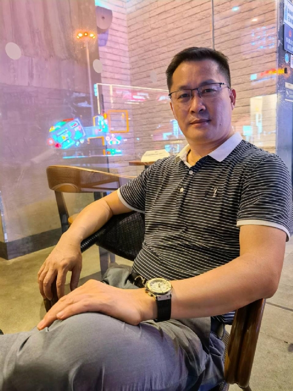 Allan的第三张照片--驻马店相亲服务中心