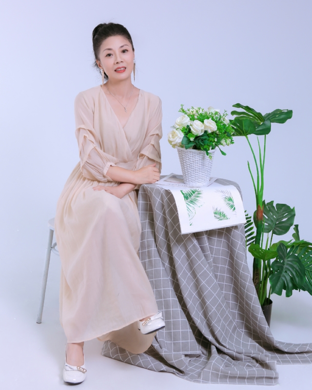 Anna的第一张照片--驻马店相亲服务中心