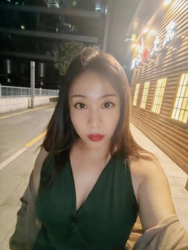 叶子青青的第三张照片--驻马店相亲服务中心