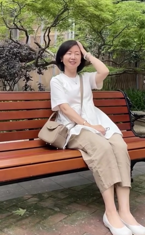 千年老母猪的第五张照片--驻马店相亲服务中心