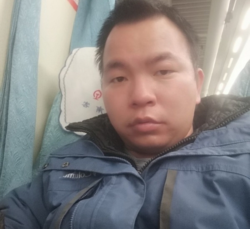 淡定的第一张照片--驻马店相亲服务中心