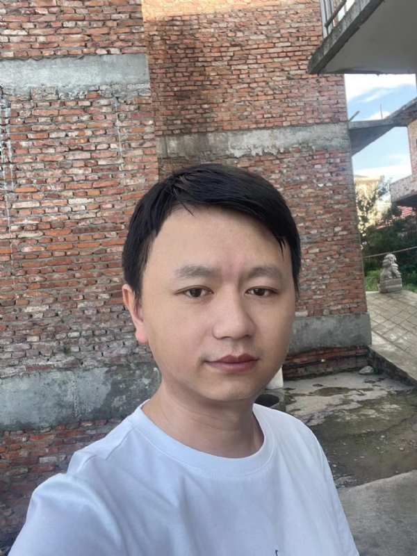 行人的第二张照片--驻马店相亲服务中心