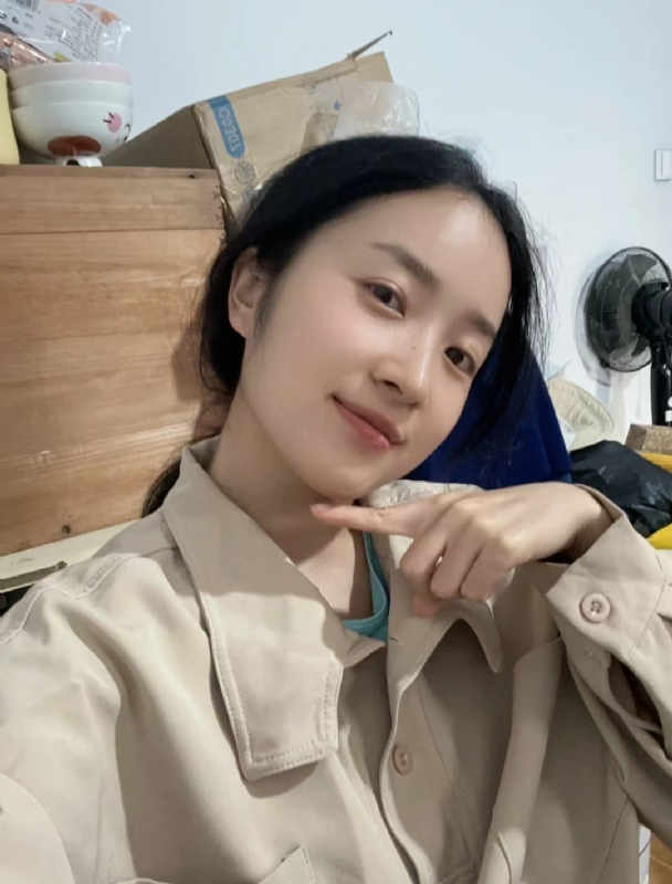 多喝热水的第二张照片--驻马店相亲服务中心