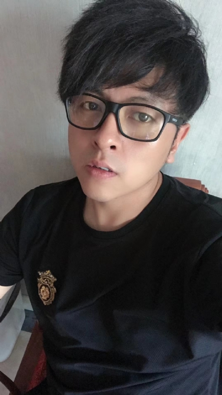 爱你永远不容易的第一张照片--驻马店相亲服务中心