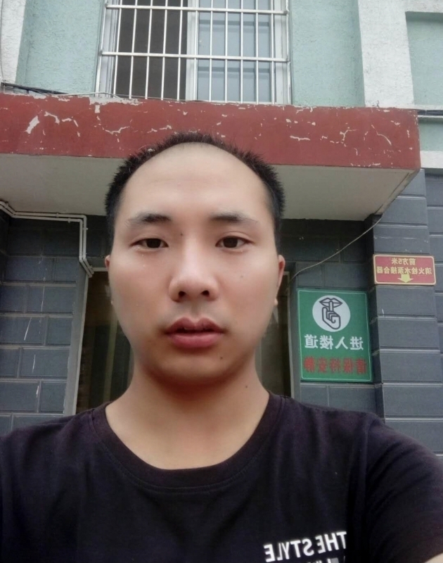 亮亮的第一张照片--驻马店相亲服务中心