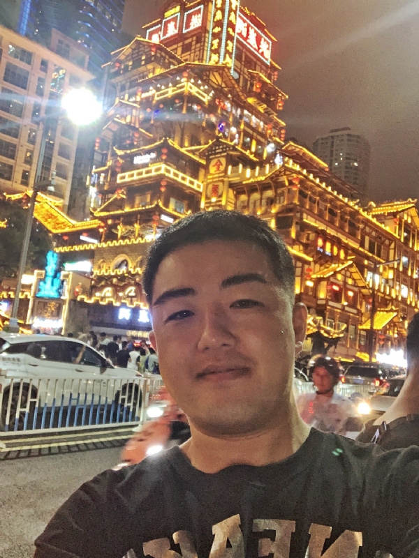 钢铁侠的第一张照片--驻马店相亲服务中心