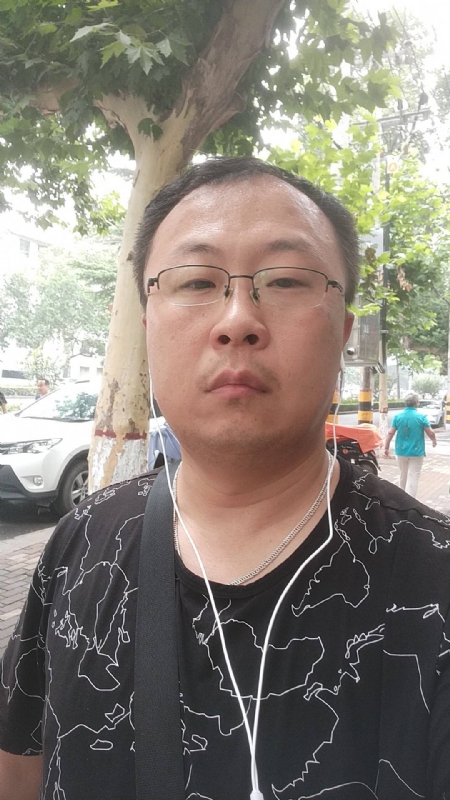 飘逸的星辰的第一张照片--驻马店相亲服务中心