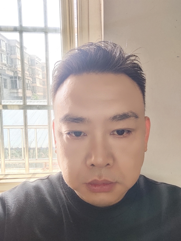 爱人先爱己的第一张照片--驻马店相亲服务中心