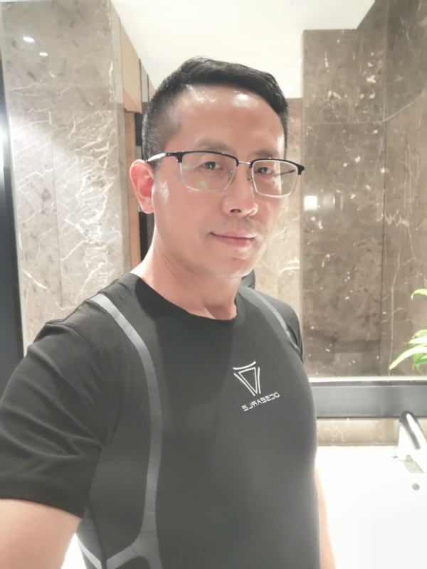 燕青的第一张照片--驻马店相亲服务中心