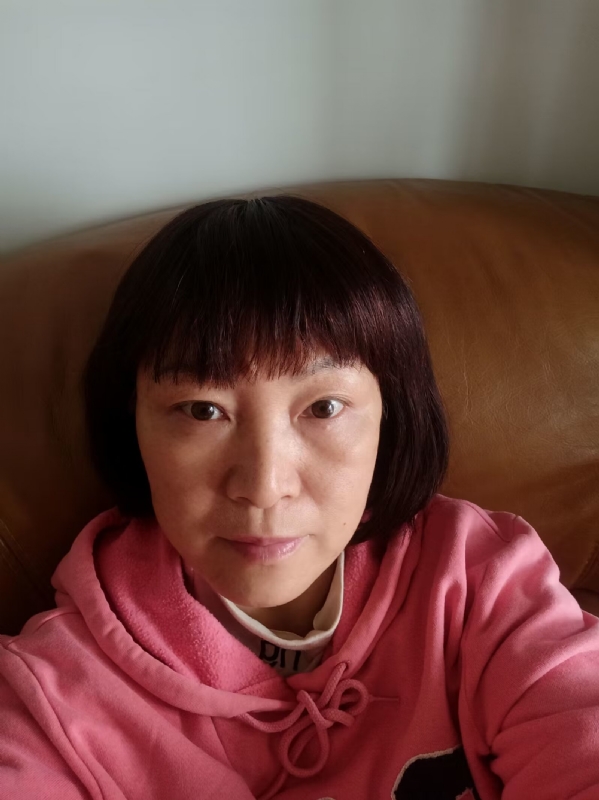 红玫瑰的第一张照片--驻马店相亲服务中心