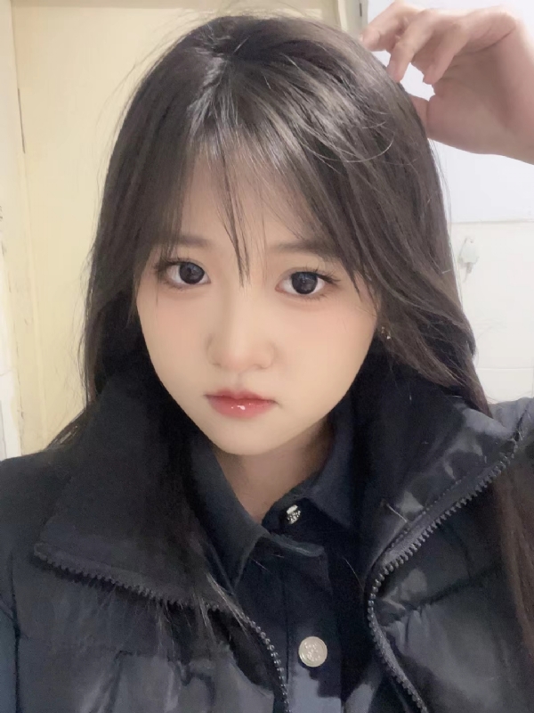 荣荣的第一张照片--驻马店相亲服务中心