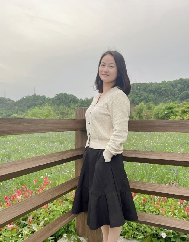 琴儿的第一张照片--驻马店相亲服务中心