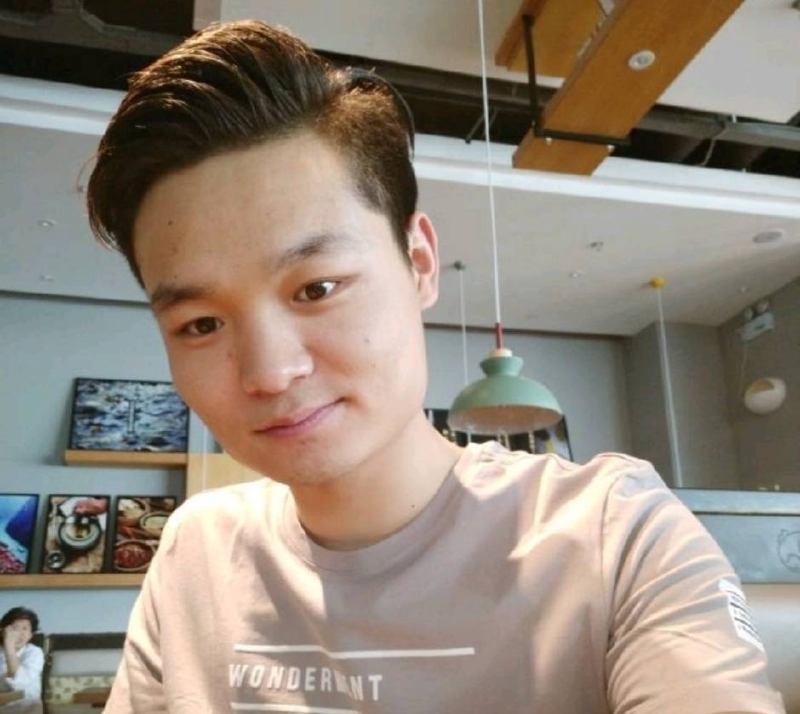 裴海洋的第一张照片--驻马店相亲服务中心