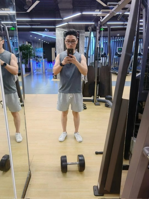 超哥的第二张照片--驻马店相亲服务中心