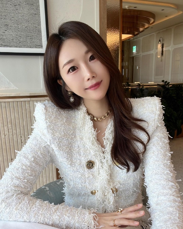 惠然的第一张照片--驻马店相亲服务中心