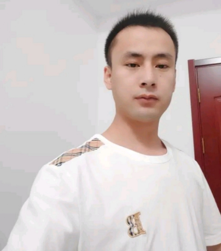 海阔天空的第一张照片--驻马店相亲服务中心