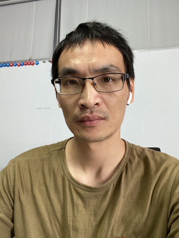 孤独的根号三的第一张照片--驻马店相亲服务中心