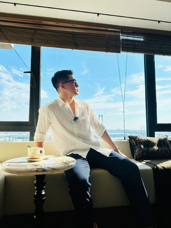 雨夜追风的第一张照片--驻马店相亲服务中心