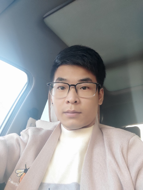 小奕的第一张照片--驻马店相亲服务中心